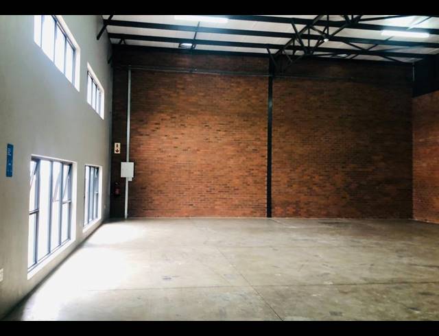 INDUSTRIAL PROPERTY TO RENT IN MAGNA VIA INDUSTRIAL